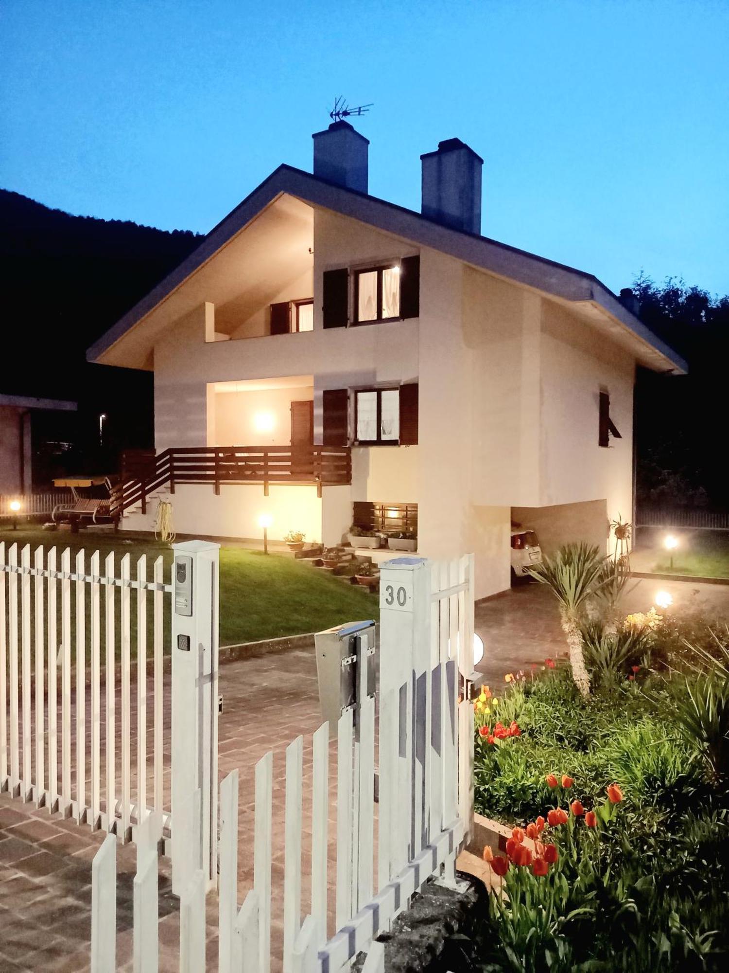 Apartmán Casa Diletta Luxury Cavedine Exteriér fotografie